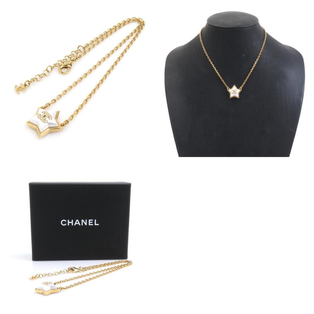 CHANEL Authentic White Necklace - Picture 5 of 5